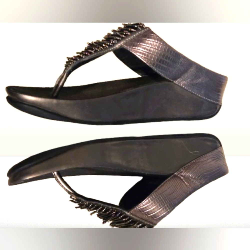 Fitflop Black Sandals Sleek Design